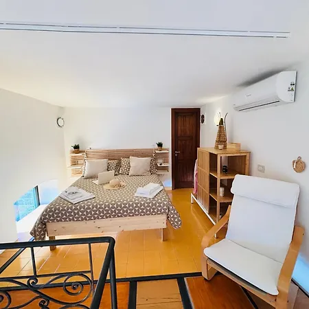 Mary & Garden Apartment